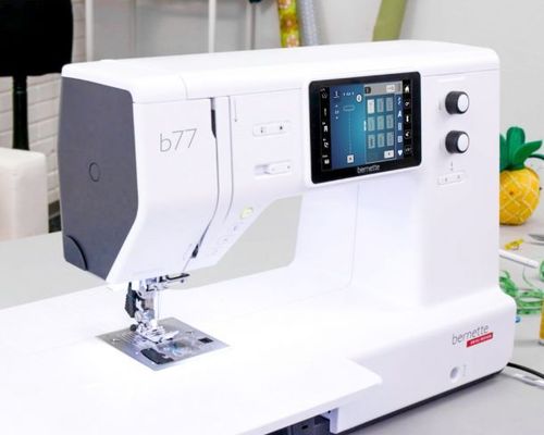 maquina de coser BERNETTE B77